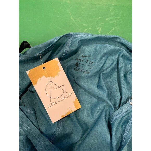 Nike Blue Criss-Cross Mesh Panel Workout Tank Top, Size Large - Picture 6 of 6